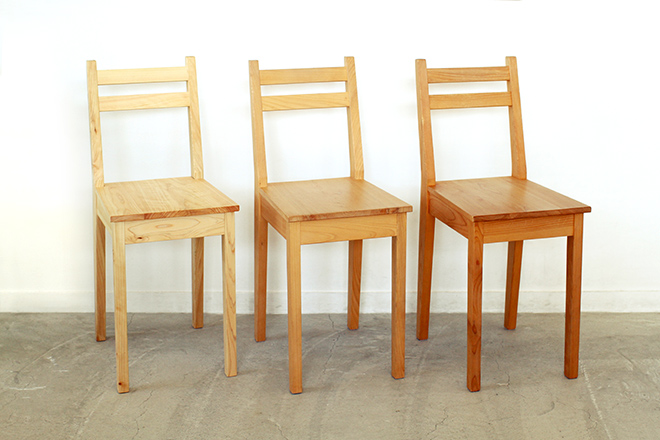 軽くて小さい椅子の経年変化