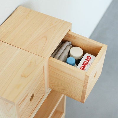 絆創膏など救急セットの収納にも<br>waku-s / waku-s 1/2 / waku-subaco