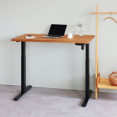 仕事にも学びにも、ぴったり寄り添う<br>サイズオーダー 昇降デスク S sakura<br>サクラハンガー仕事にも学びにも、ぴったり寄り添う<br>サイズオーダー 昇降デスク S sakura<br>サクラハンガー