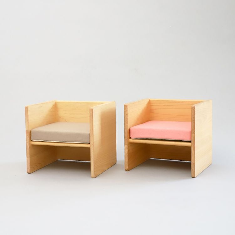 まめ吉　国産ひのき　丸椅子　座面30㎝高さ45㎝ まめチェア｜家具とキッズチェアの専門店キシル
