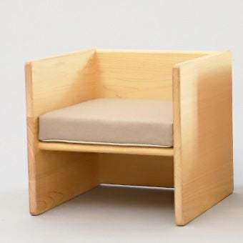 自然のぬくもりが伝わる無垢の木製椅子｜家具とチェアの専門店キシル